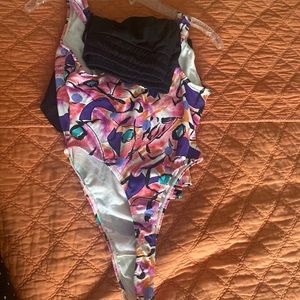 Retro Workout leotard and matching double layer stretchy shorts